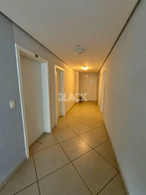 Foto 3 de Sala Comercial com 1 quarto à venda, 46m2 em Desvio Rizzo, Caxias Do Sul - RS