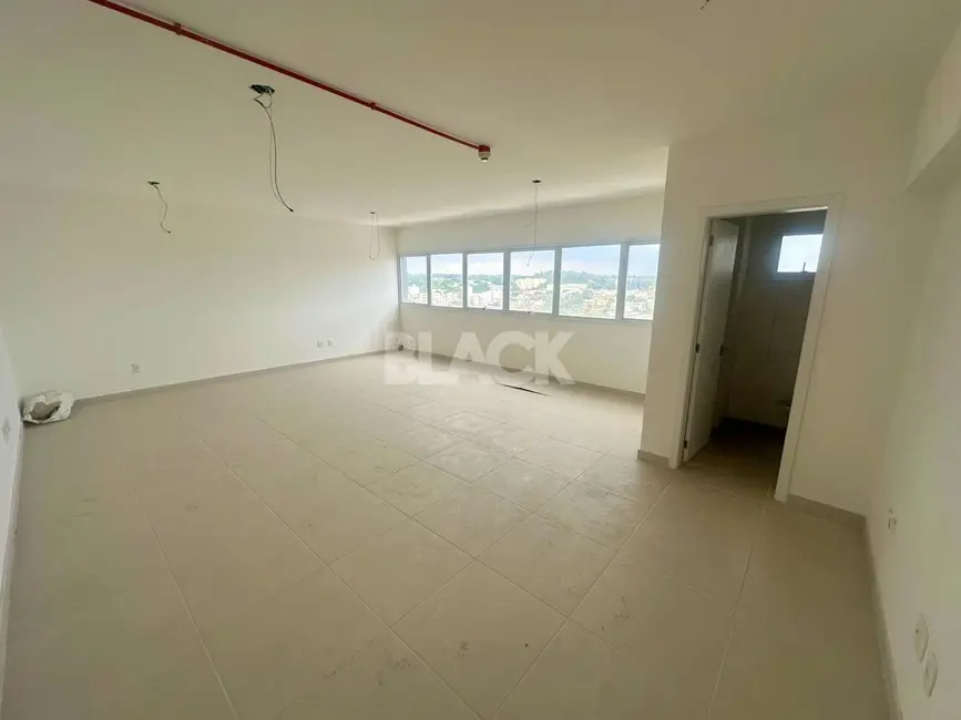 Foto 6 de Sala Comercial com 1 quarto à venda, 46m2 em Desvio Rizzo, Caxias Do Sul - RS