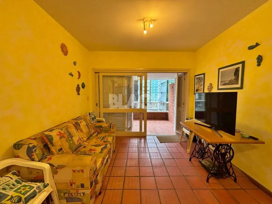 Foto 2 de Apartamento com 1 quarto à venda, 60m2 em Torres - RS