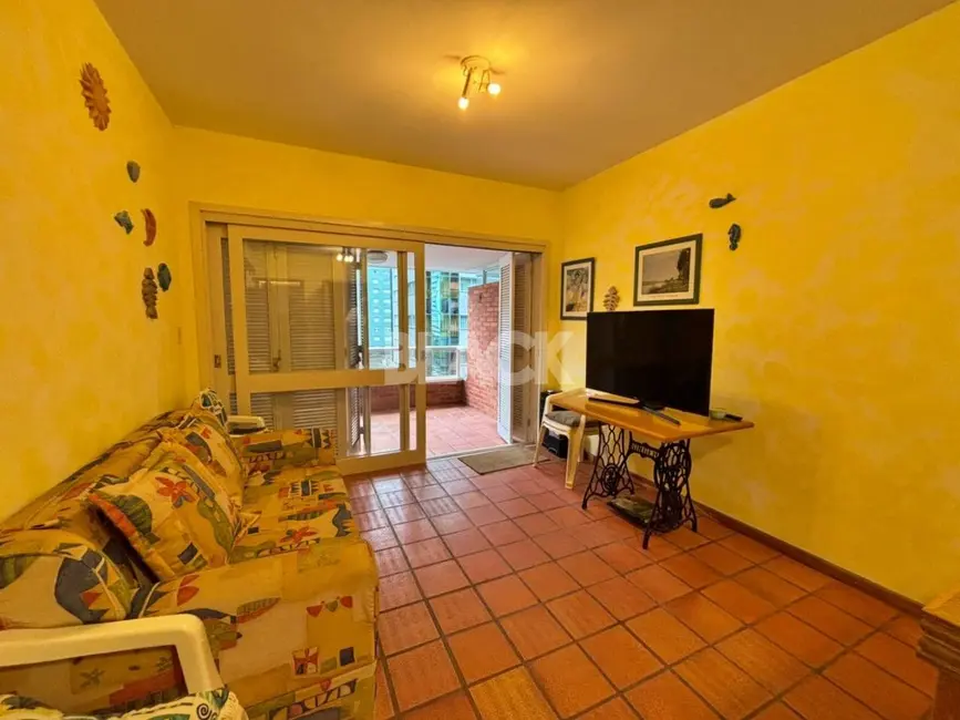 Foto 3 de Apartamento com 1 quarto à venda, 60m2 em Torres - RS