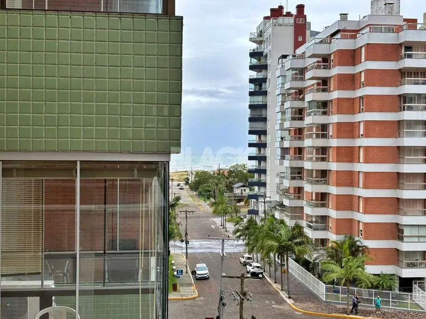 Foto 8 de Apartamento com 1 quarto à venda, 60m2 em Torres - RS