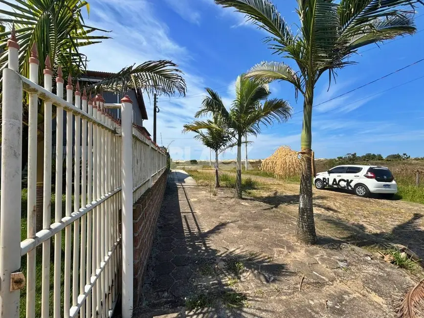 Foto 3 de Casa com 3 quartos à venda, 200m2 em Passo De Torres - SC