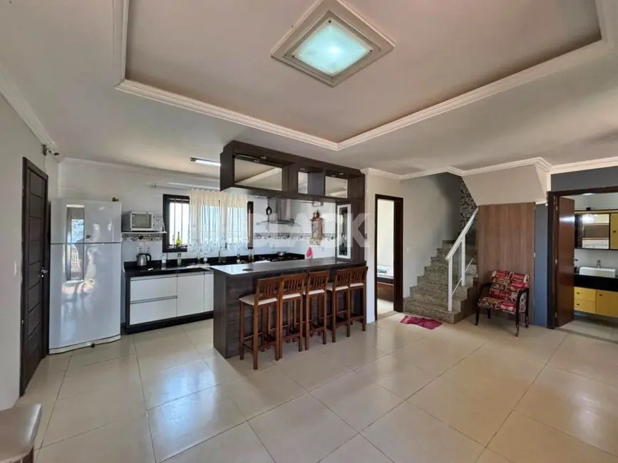 Foto 8 de Casa com 3 quartos à venda, 200m2 em Passo De Torres - SC