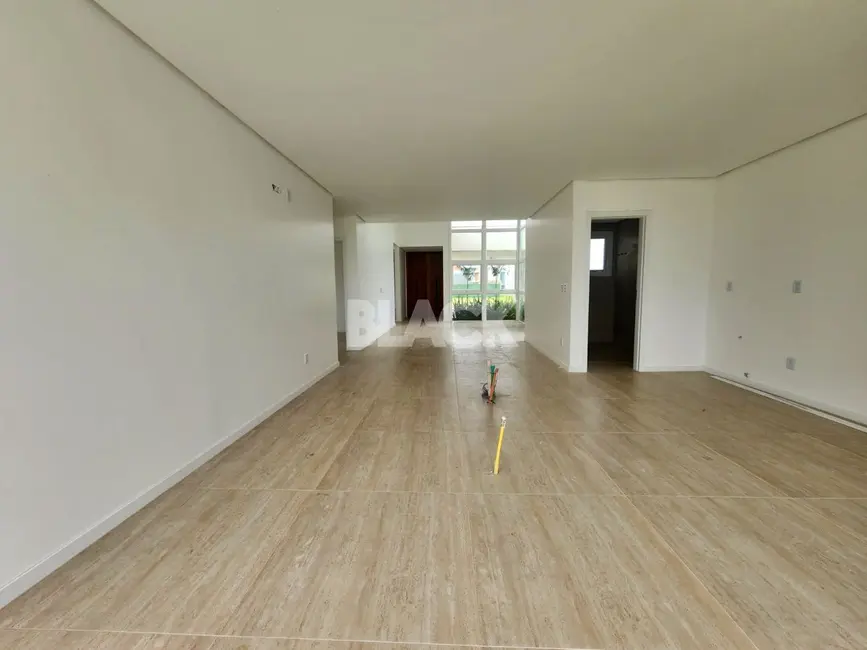 Foto 7 de Casa de Condomínio com 4 quartos à venda, 209m2 em Torres - RS