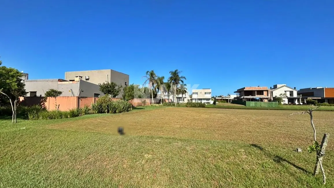 Foto 2 de Terreno / Lote à venda, 360m2 em Torres - RS