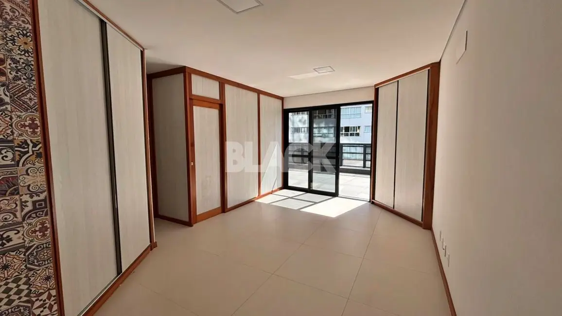 Foto 4 de Apartamento com 1 quarto à venda, 73m2 em Centro, Torres - RS