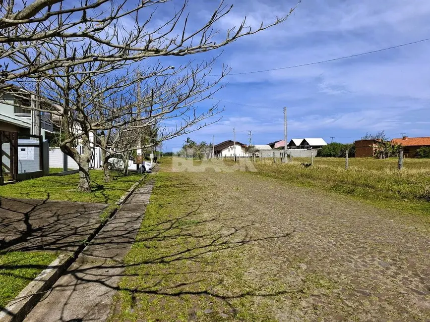 Foto 3 de Casa com 4 quartos à venda, 180m2 em Torres - RS