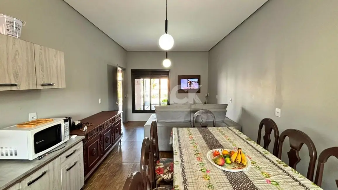 Foto 9 de Casa com 3 quartos à venda, 199m2 em Torres - RS