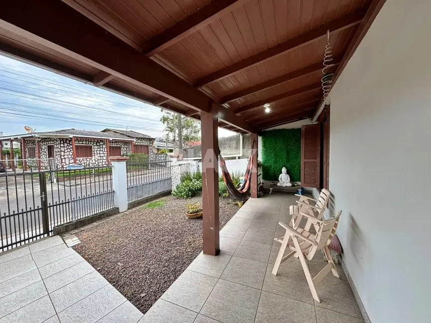 Foto 5 de Casa com 3 quartos à venda, 158m2 em Torres - RS