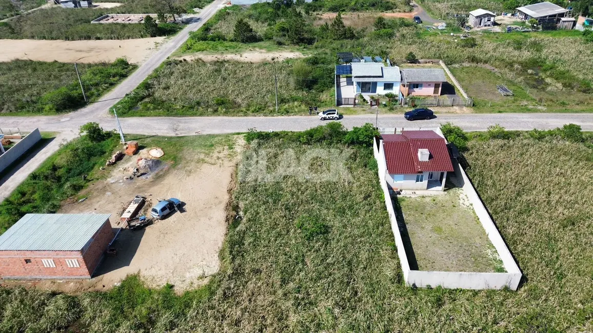 Foto 5 de Terreno / Lote à venda, 300m2 em Passo De Torres - SC