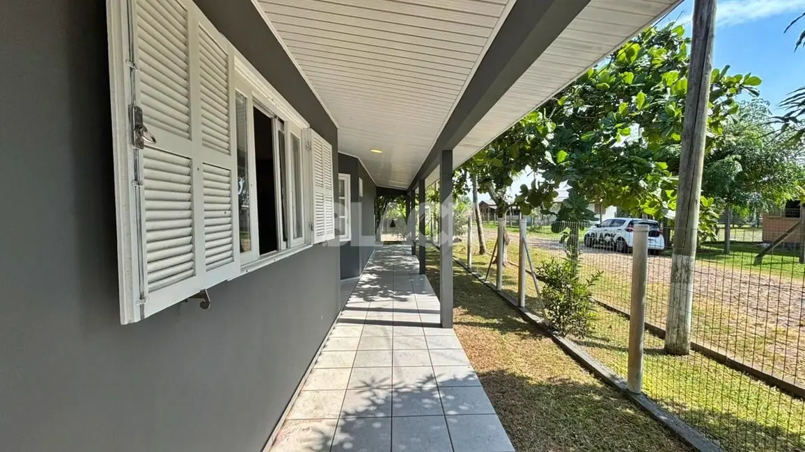 Foto 4 de Casa com 3 quartos à venda, 190m2 em Torres - RS