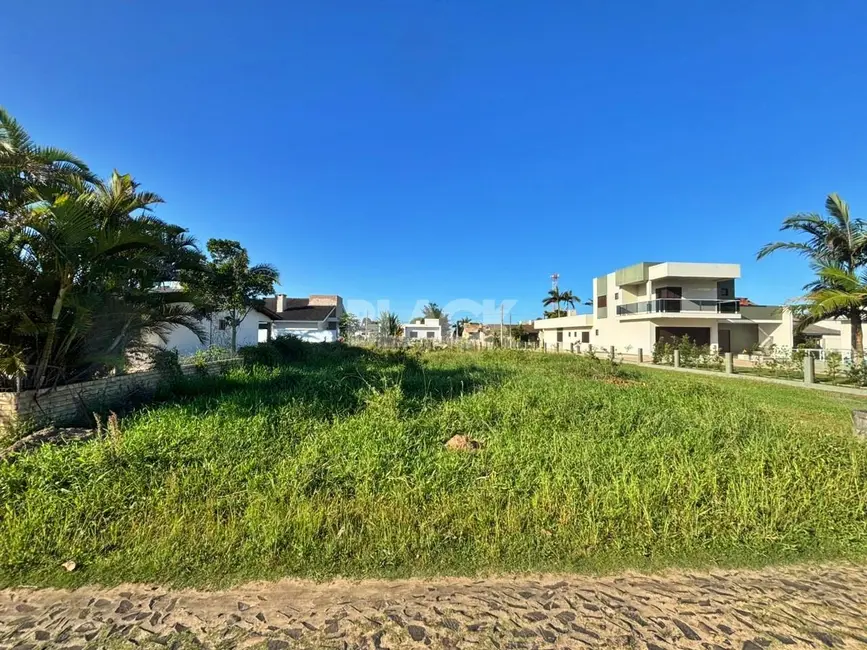 Foto 5 de Terreno / Lote à venda, 375m2 em Passo De Torres - SC