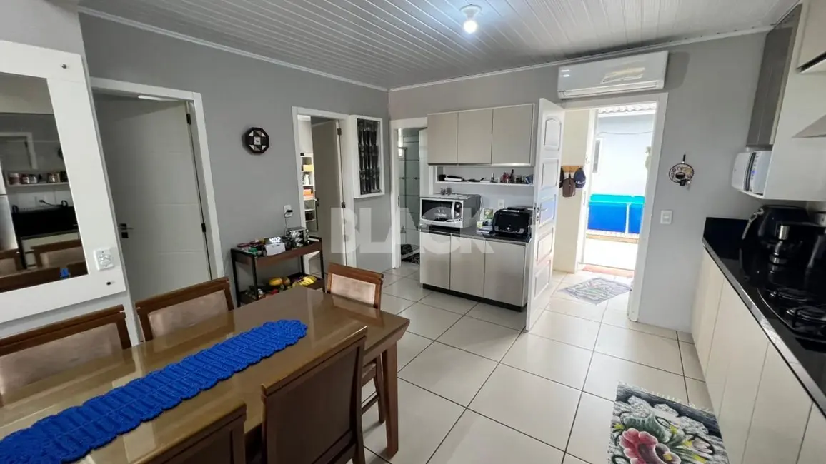 Foto 8 de Casa com 4 quartos à venda, 140m2 em Torres - RS