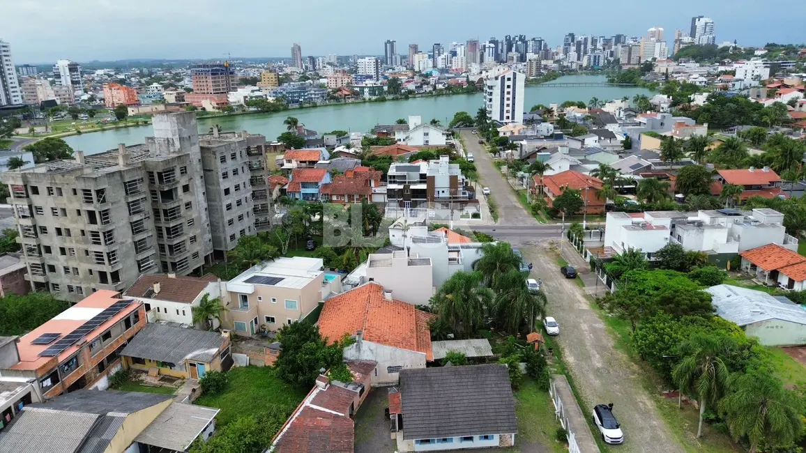 Foto 6 de Casa com 2 quartos à venda, 150m2 em Torres - RS