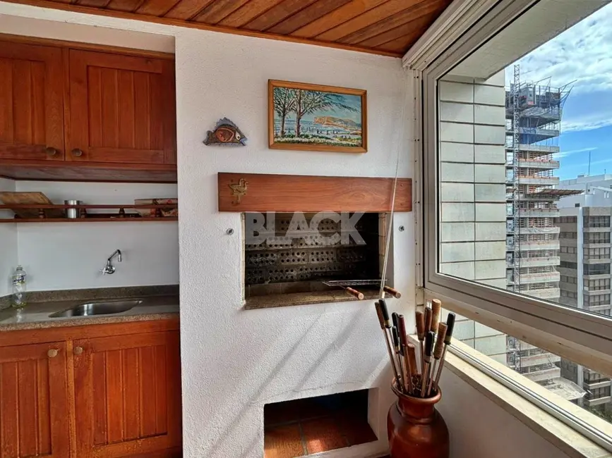 Foto 8 de Apartamento com 3 quartos à venda, 135m2 em Torres - RS