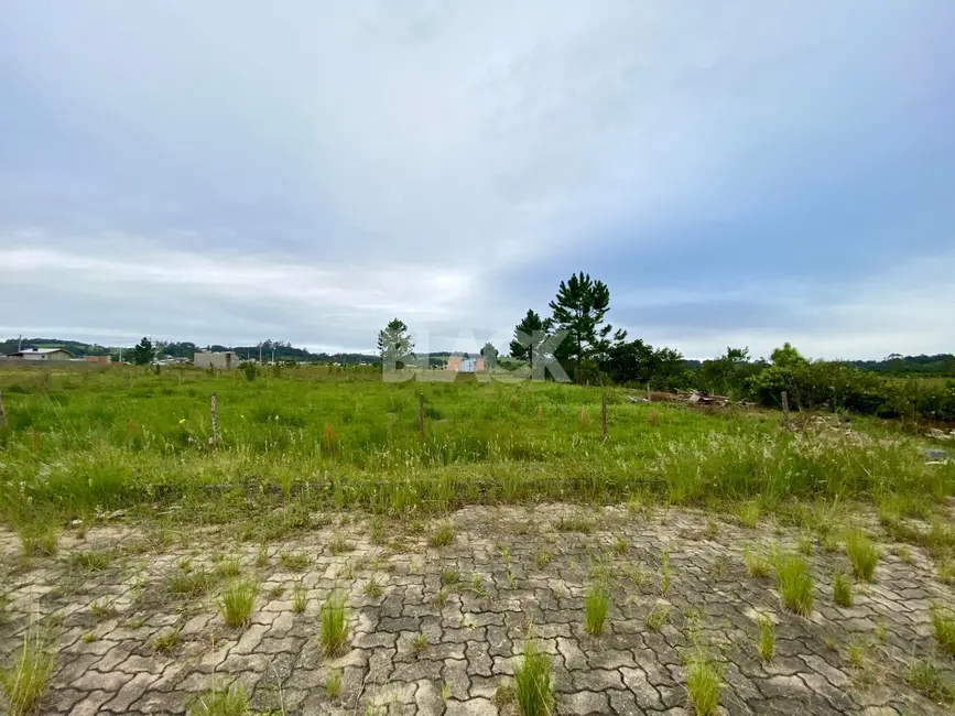 Foto 1 de Terreno / Lote à venda, 360m2 em Torres - RS