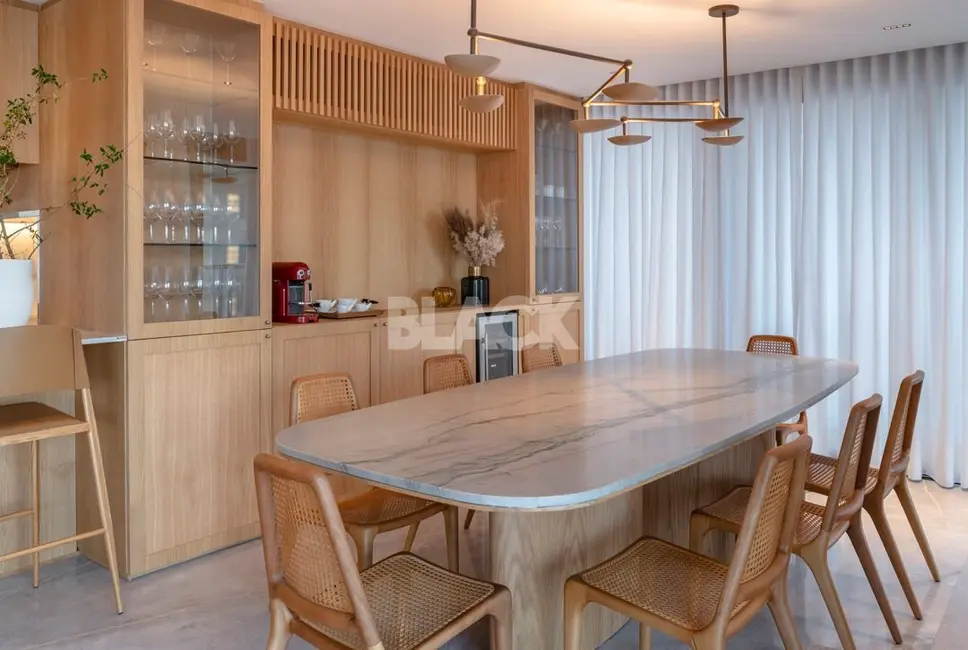 Apartamento com 4 quartos à venda, 215m2 em Torres - RS - imagem 9 Foto 9 de Apartamento com 4 quartos à venda, 215m2 em Torres - RS