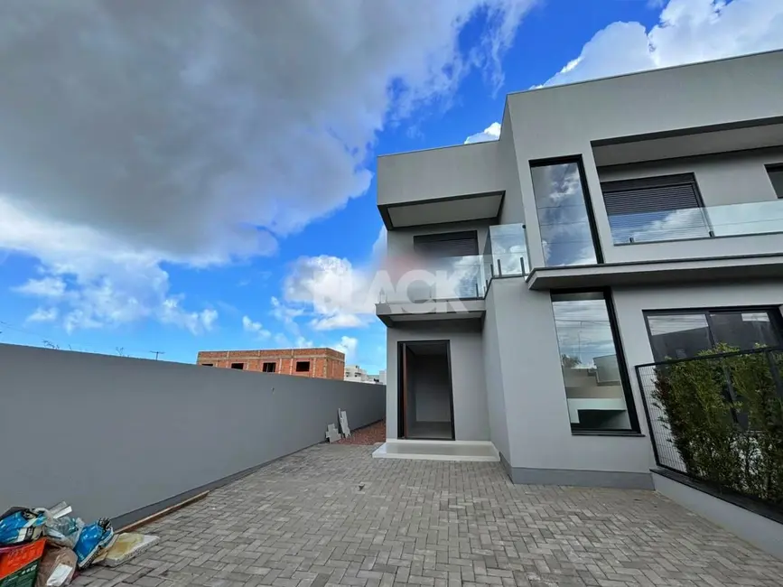 Foto 3 de Sobrado com 3 quartos à venda, 134m2 em Torres - RS