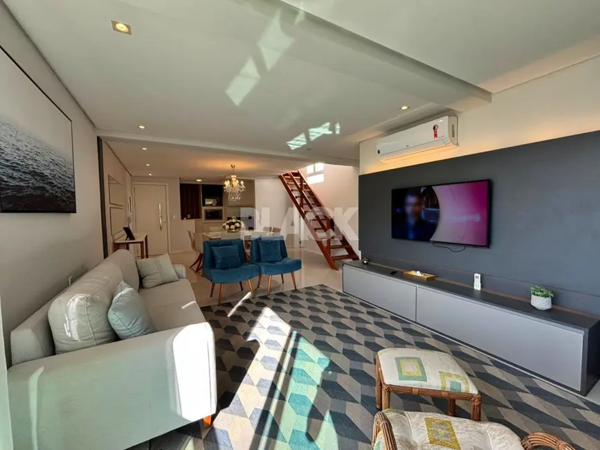 Foto 9 de Cobertura com 3 quartos à venda, 204m2 em Torres - RS