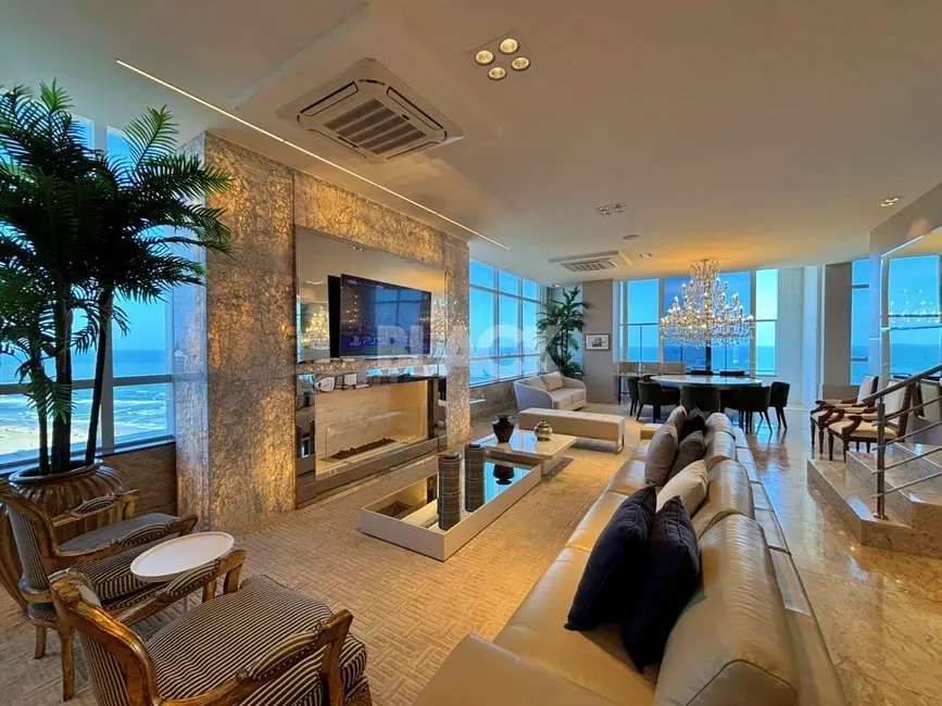 Foto 2 de Cobertura com 4 quartos à venda, 621m2 em Torres - RS