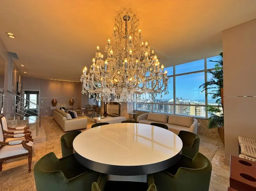 Foto 9 de Cobertura com 4 quartos à venda, 621m2 em Torres - RS