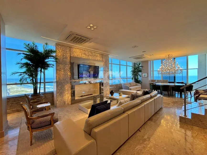 Foto 1 de Cobertura com 4 quartos à venda, 621m2 em Torres - RS