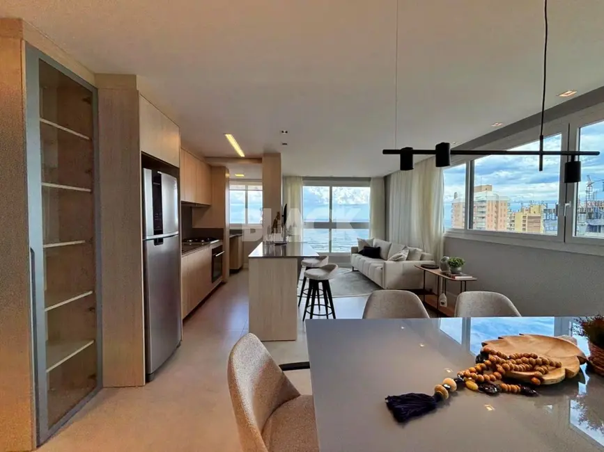 Foto 3 de Apartamento com 2 quartos à venda, 77m2 em Centro, Torres - RS