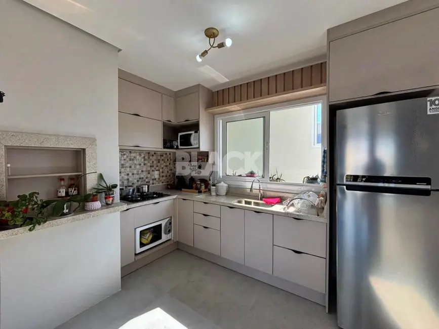 Foto 7 de Sobrado com 2 quartos à venda, 98m2 em Torres - RS
