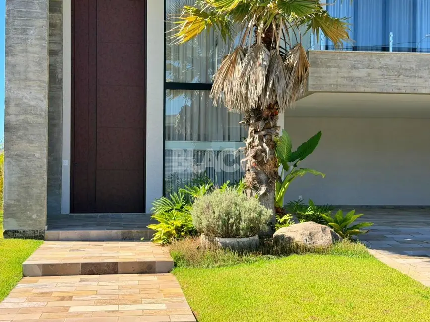 Foto 2 de Casa de Condomínio com 4 quartos à venda, 311m2 em Torres - RS