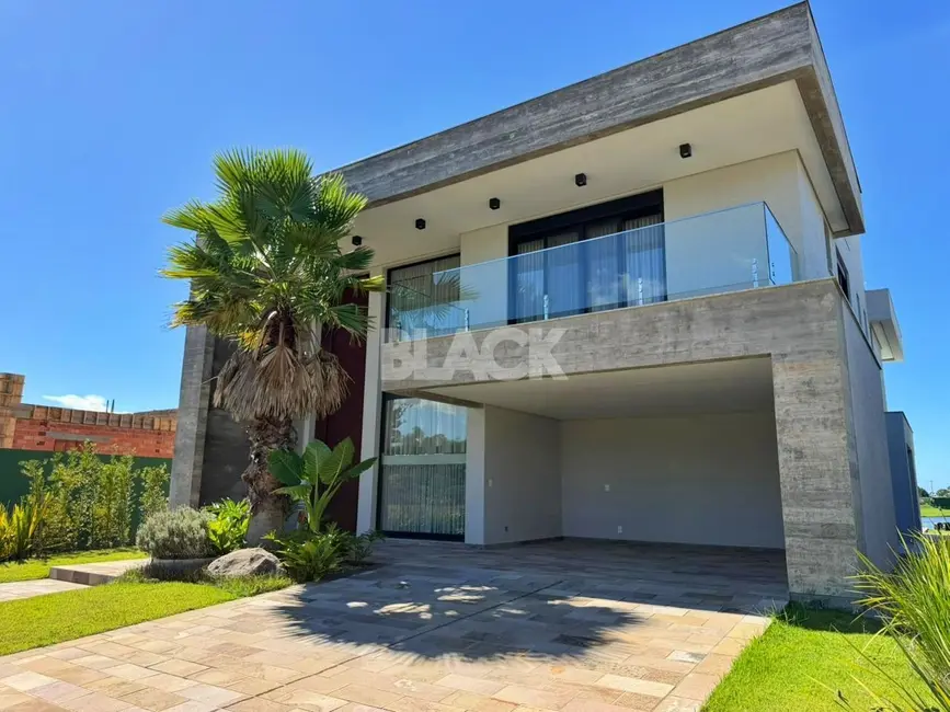 Foto 4 de Casa de Condomínio com 4 quartos à venda, 311m2 em Torres - RS