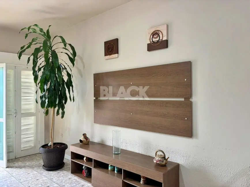 Foto 9 de Casa com 4 quartos à venda, 171m2 em Torres - RS