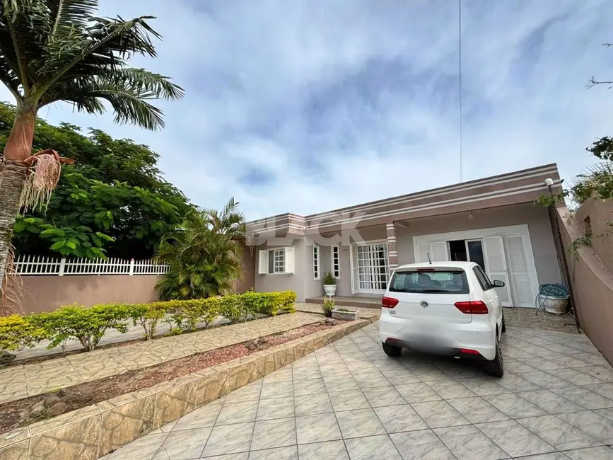 Foto 4 de Casa com 4 quartos à venda, 171m2 em Torres - RS