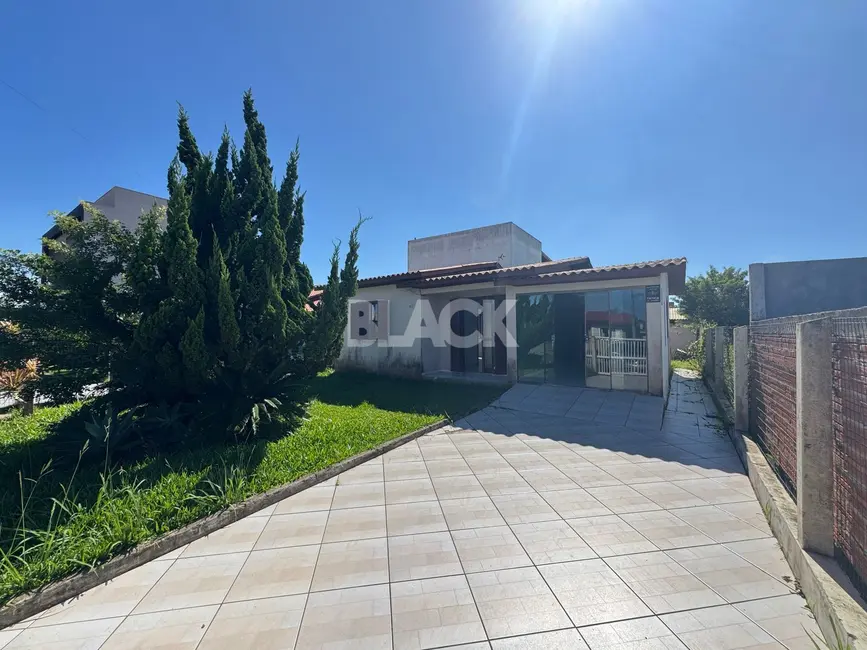 Foto 4 de Casa com 2 quartos à venda, 88m2 em Torres - RS