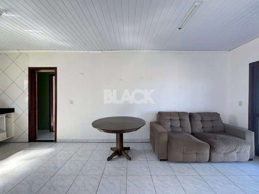 Foto 8 de Casa com 2 quartos à venda, 88m2 em Torres - RS