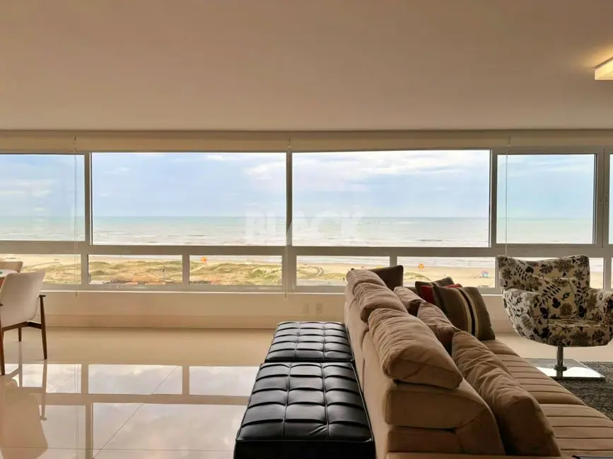 Foto 4 de Apartamento com 4 quartos à venda, 241m2 em Torres - RS