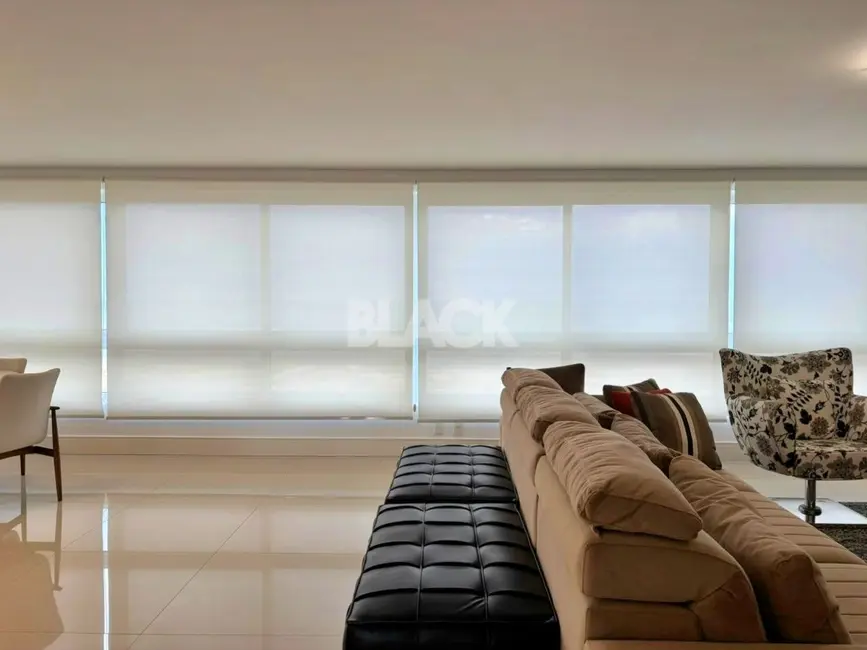 Foto 3 de Apartamento com 4 quartos à venda, 241m2 em Torres - RS