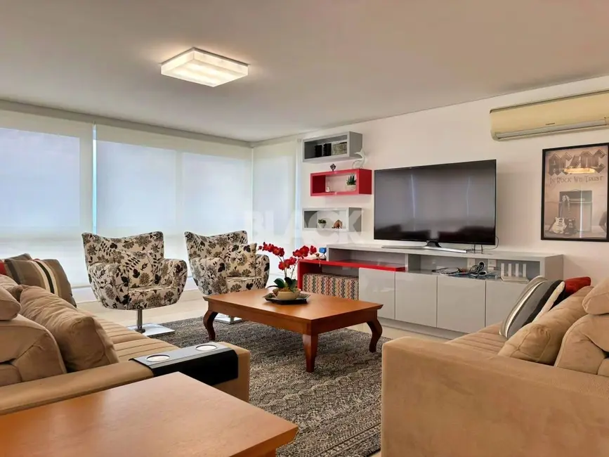 Foto 1 de Apartamento com 4 quartos à venda, 241m2 em Torres - RS