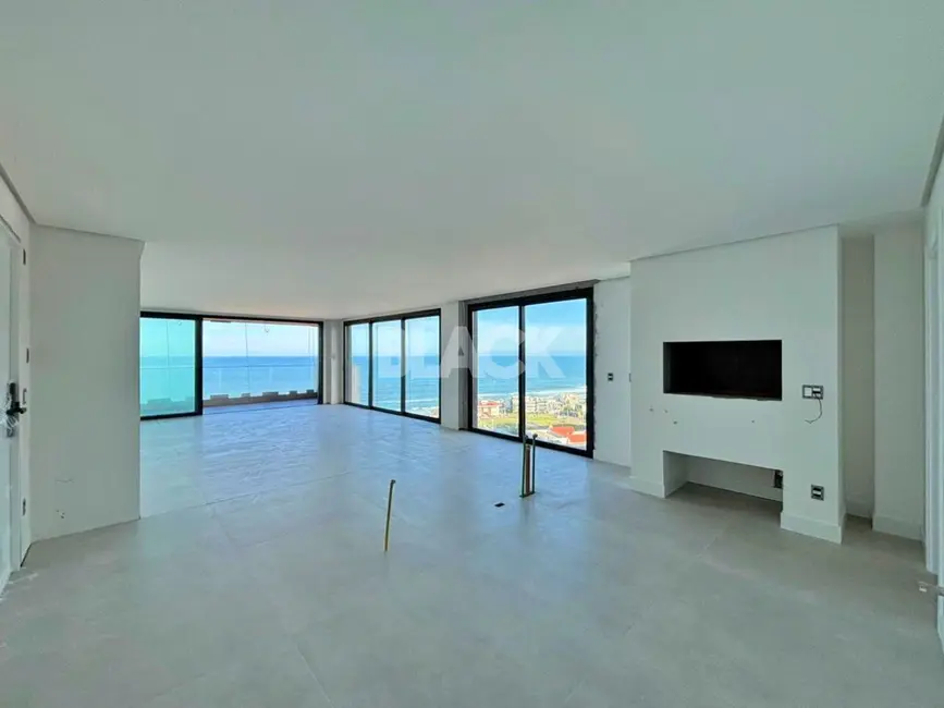 Foto 3 de Apartamento com 4 quartos à venda, 207m2 em Torres - RS