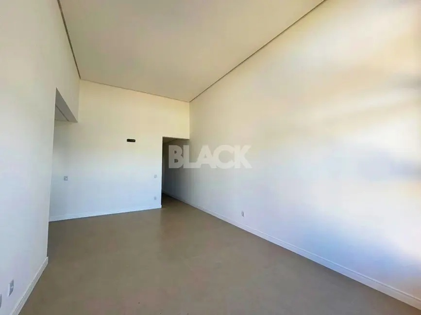 Foto 2 de Casa com 3 quartos à venda, 110m2 em Torres - RS