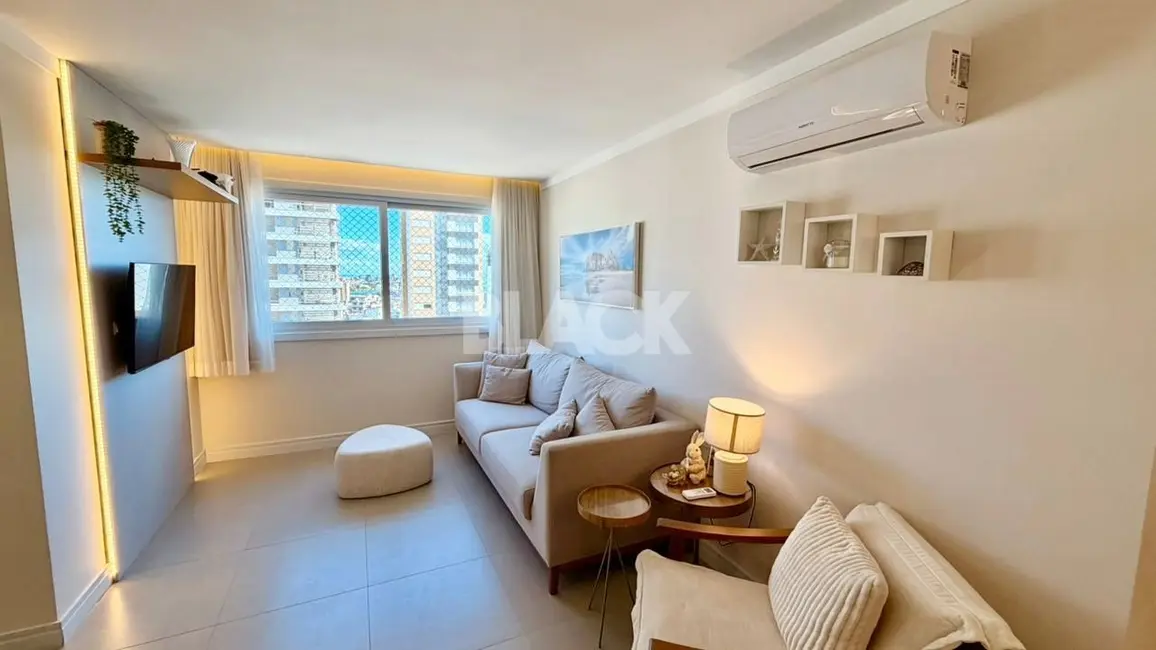 Foto 1 de Apartamento com 2 quartos à venda, 71m2 em Centro, Torres - RS