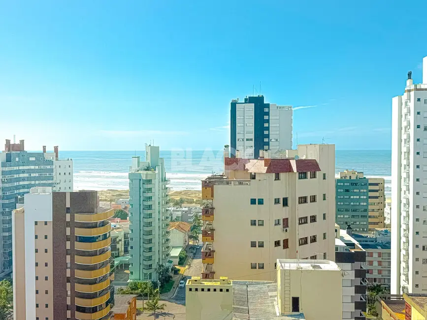 Foto 1 de Cobertura com 3 quartos à venda, 258m2 em Torres - RS