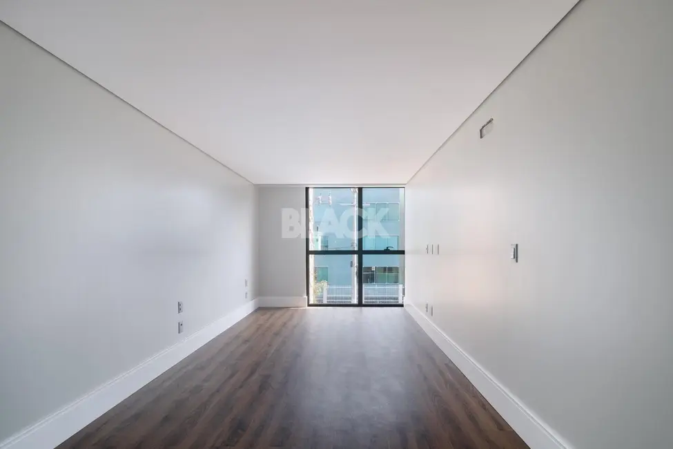 Foto 6 de Apartamento com 4 quartos à venda, 271m2 em Torres - RS