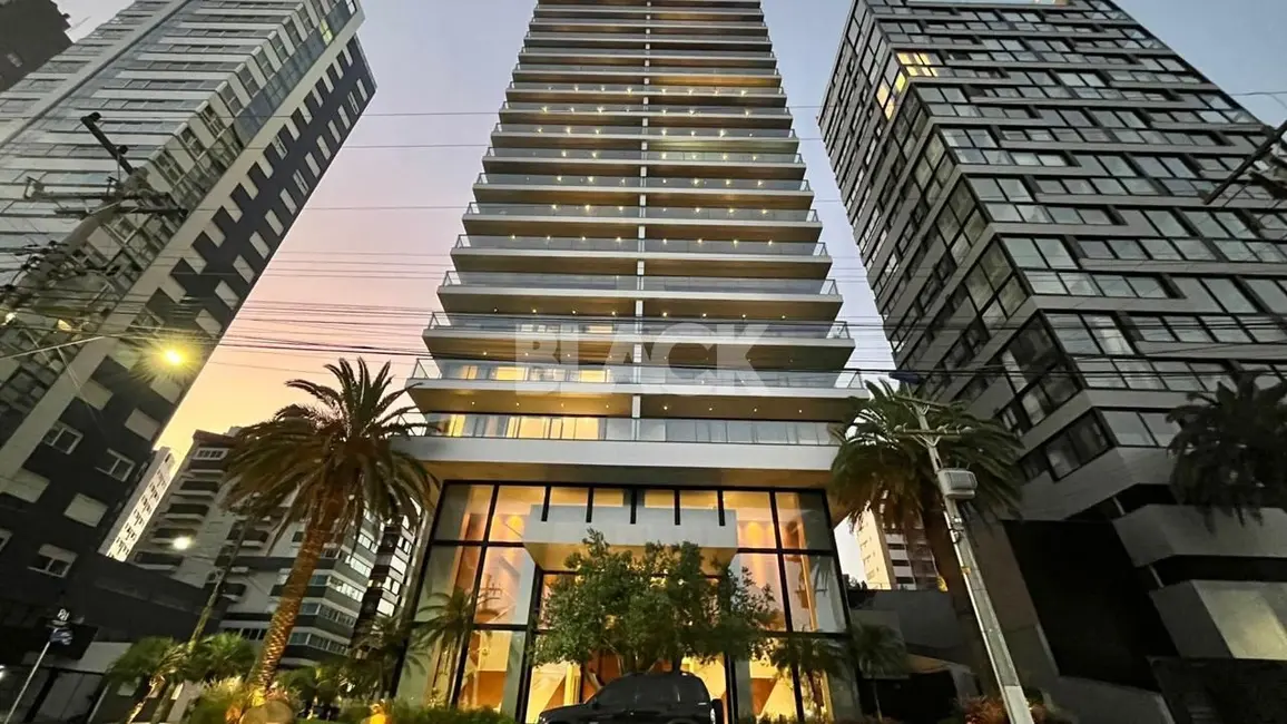 Foto 1 de Apartamento com 4 quartos à venda, 215m2 em Torres - RS