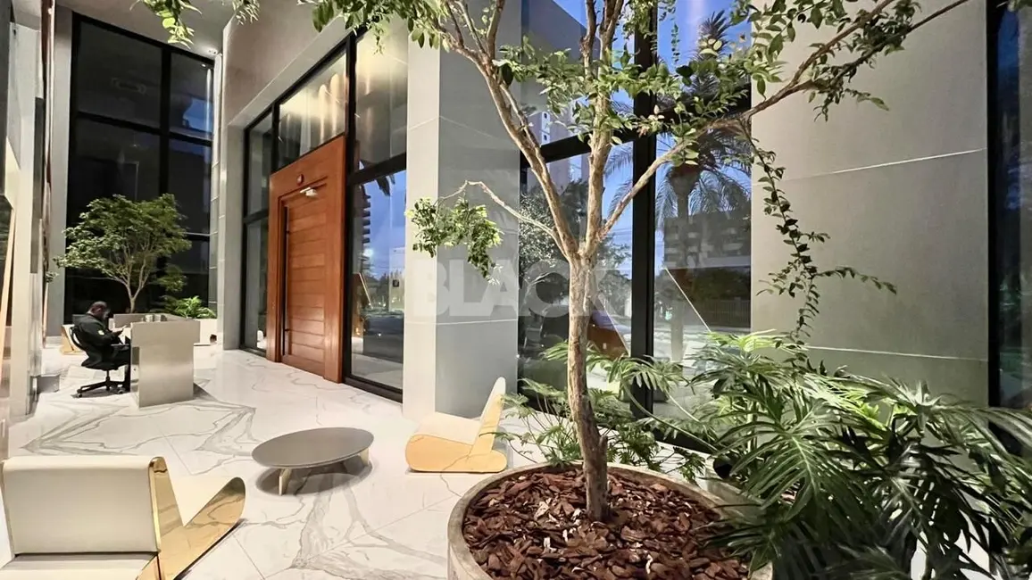 Foto 3 de Apartamento com 4 quartos à venda, 215m2 em Torres - RS