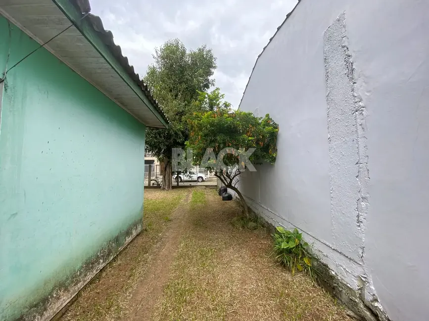 Foto 7 de Terreno / Lote à venda, 177m2 em Torres - RS