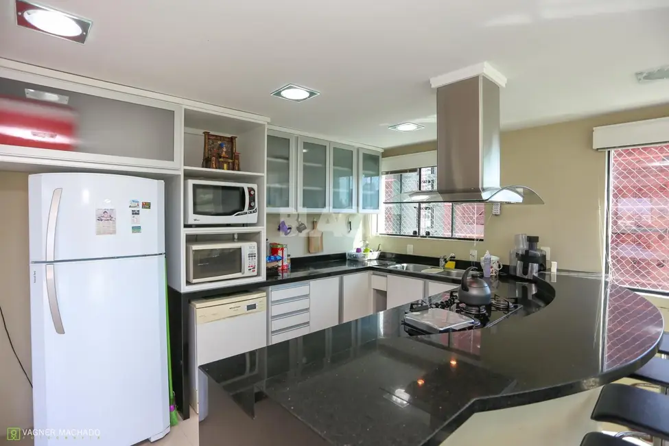 Foto 4 de Cobertura com 6 quartos à venda, 600m2 em Centro, Torres - RS