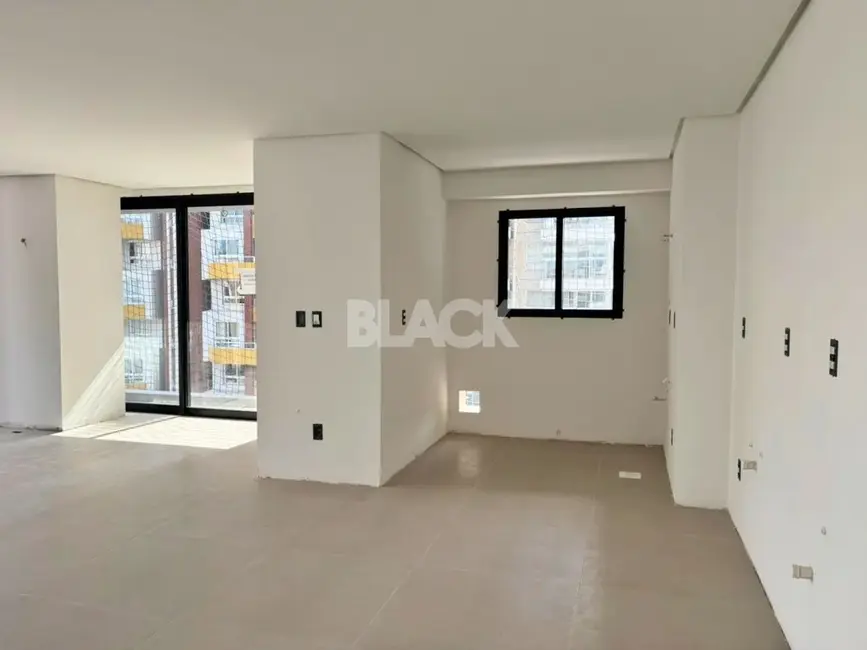 Foto 2 de Apartamento com 4 quartos à venda, 130m2 em Torres - RS
