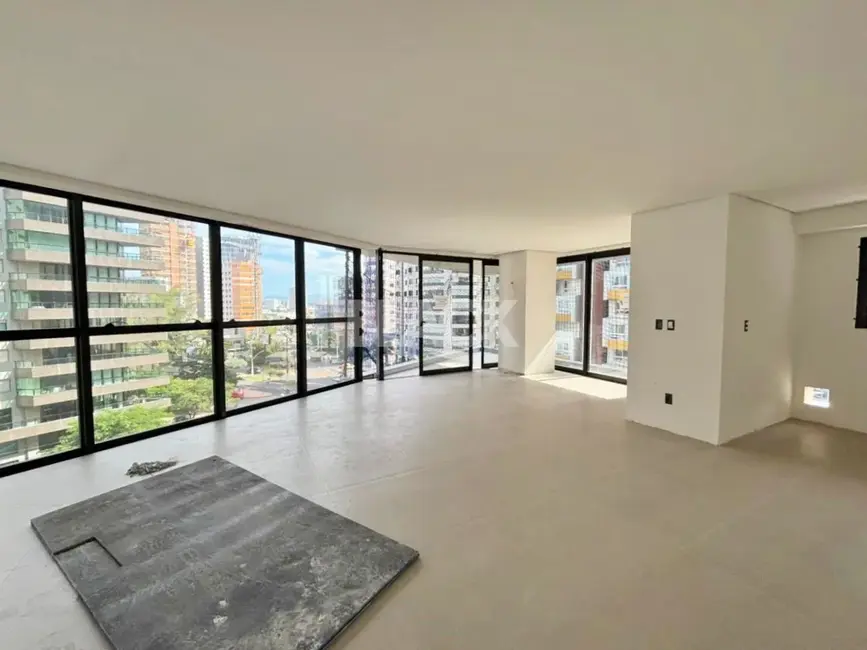 Foto 1 de Apartamento com 4 quartos à venda, 130m2 em Torres - RS