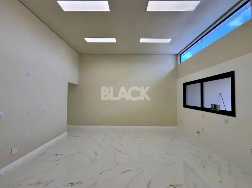Casa com 2 quartos à venda, 100m2 em Passo De Torres - SC - imagem 8 Foto 8 de Casa com 2 quartos à venda, 100m2 em Passo De Torres - SC