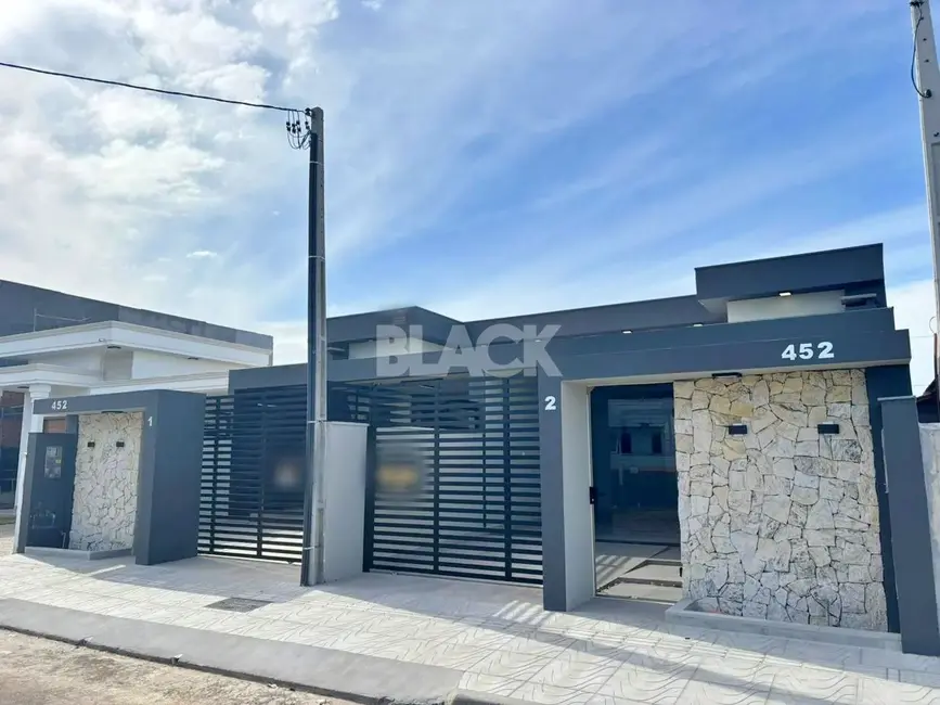 Foto 1 de Casa com 2 quartos à venda, 100m2 em Passo De Torres - SC